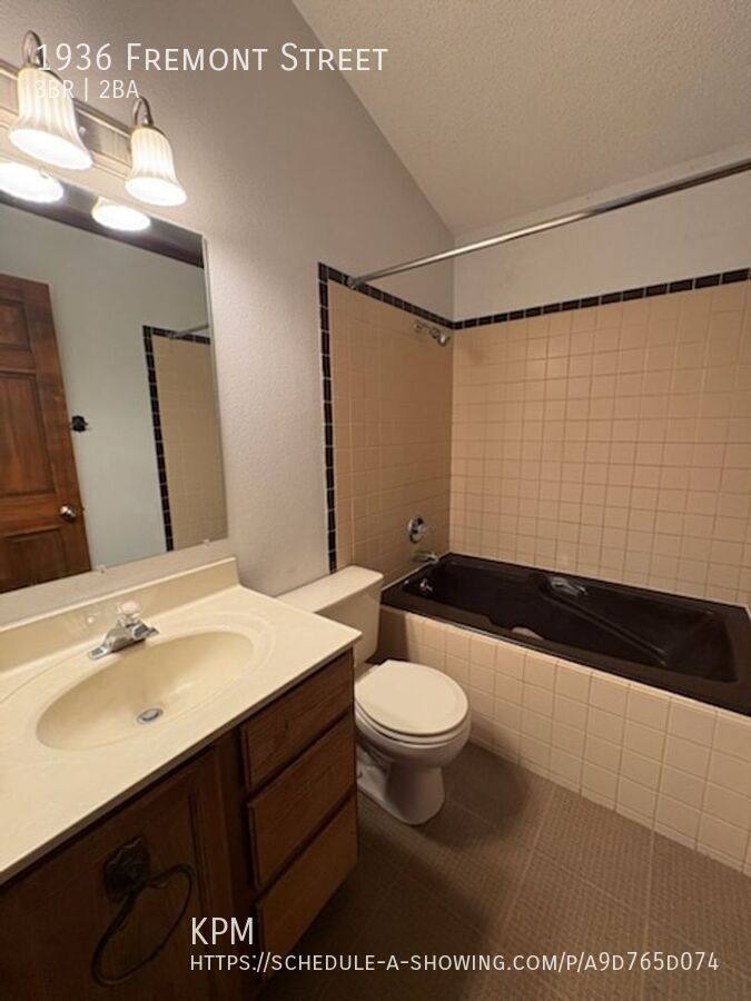 House for rent at 1936 Fremont St, Rapid City, SD 57702