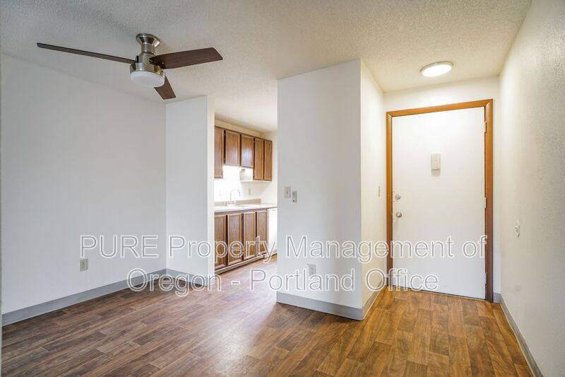 Apartment for rent at 14136 NE Sandy Blvd #E-03, Portland, OR 97230