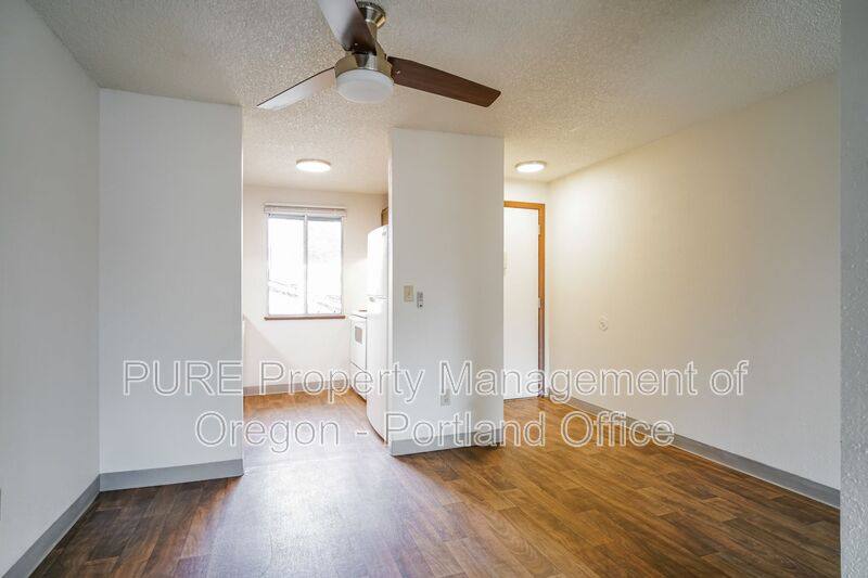 Apartment for rent at 14136 NE Sandy Blvd #E-03, Portland, OR 97230