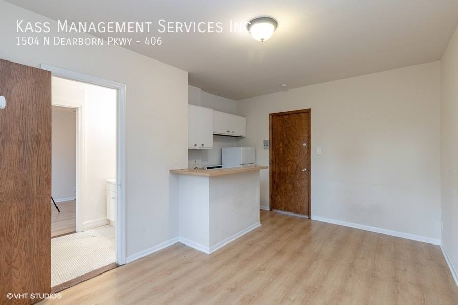Apartment for rent at 1504 N Dearborn Parkway #406, Chicago, IL 60610
