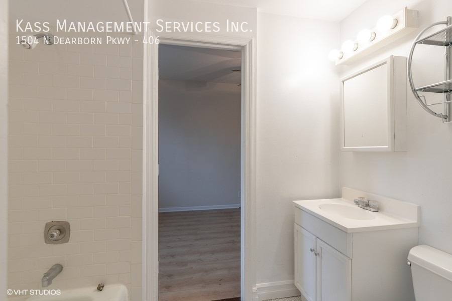 Apartment for rent at 1504 N Dearborn Parkway #406, Chicago, IL 60610