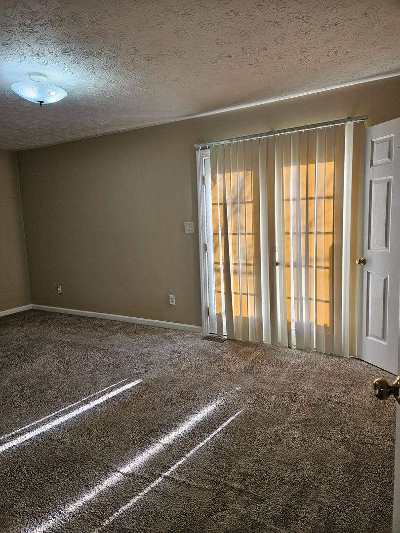 House for rent at 1322 Dale Dr, Winchester, KY 40391