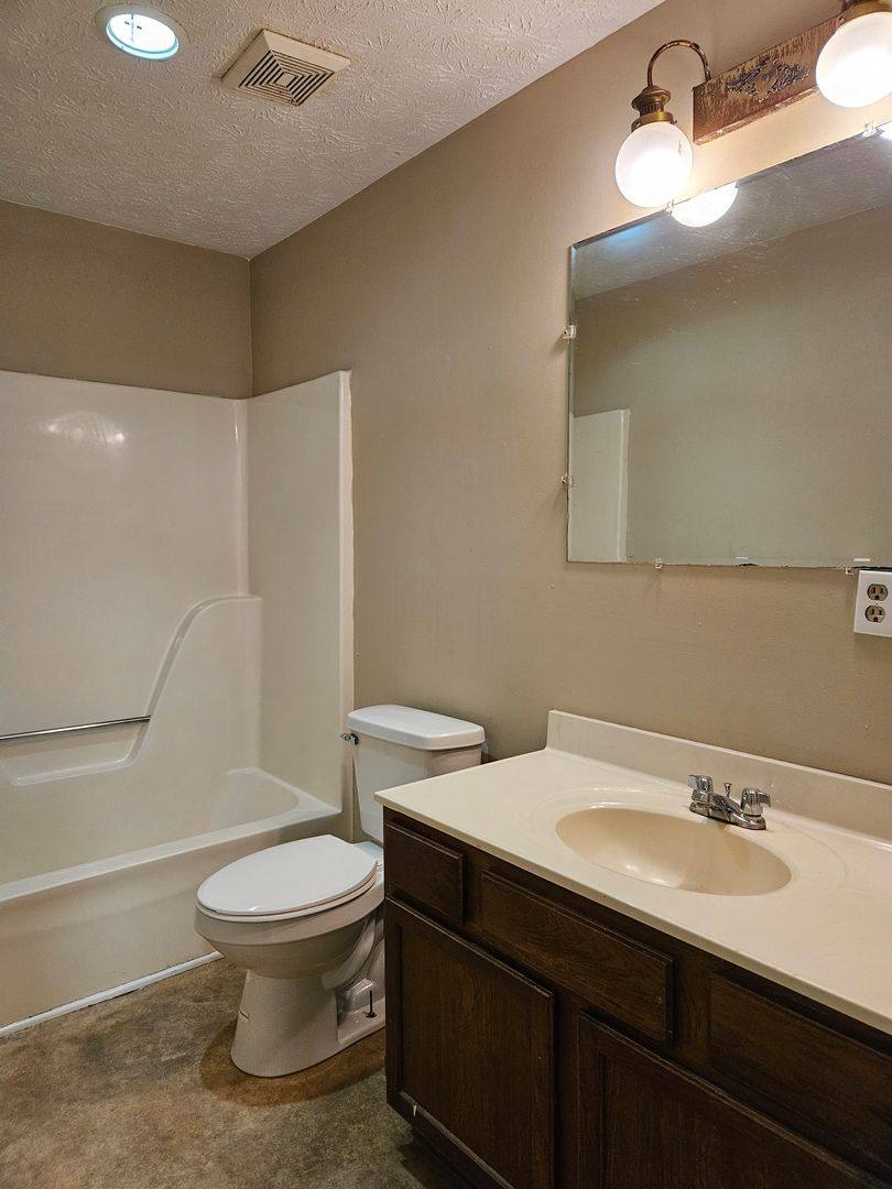 House for rent at 1322 Dale Dr, Winchester, KY 40391
