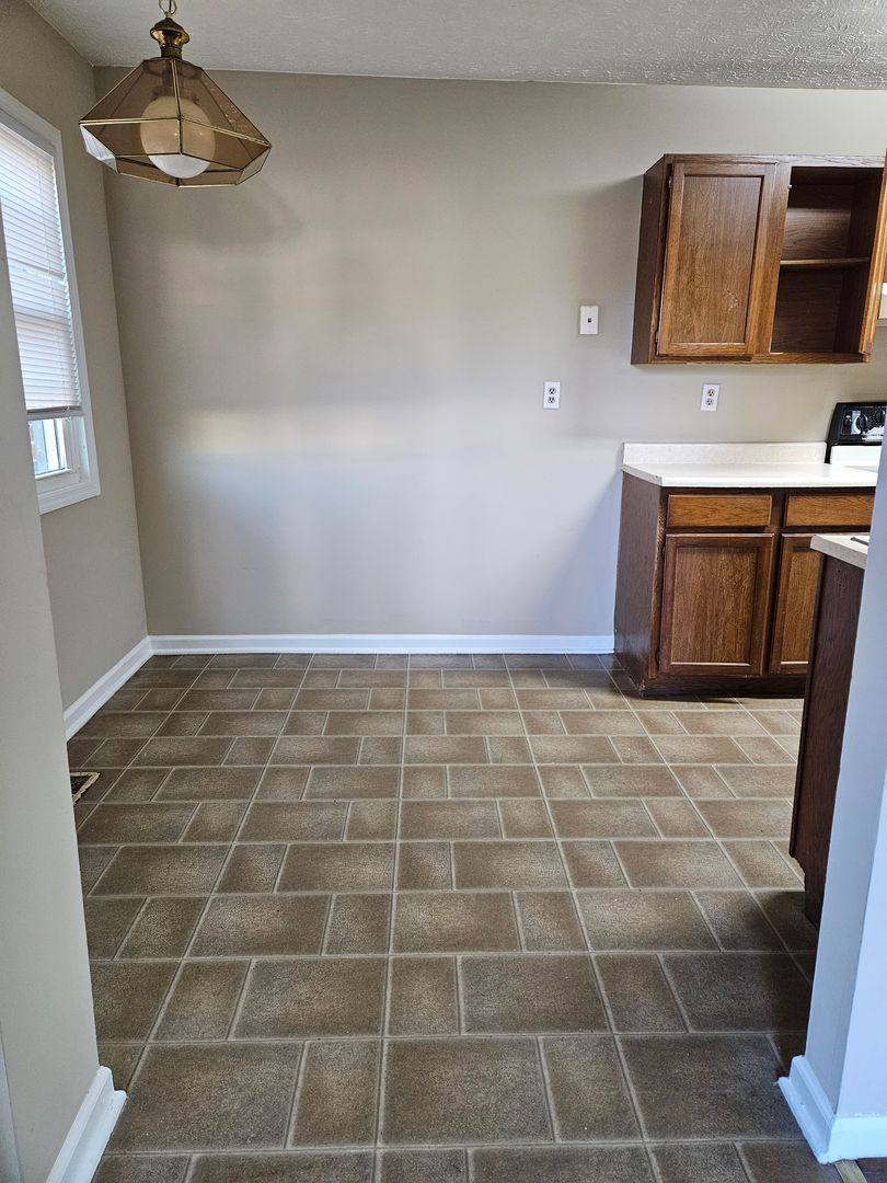 House for rent at 1322 Dale Dr, Winchester, KY 40391