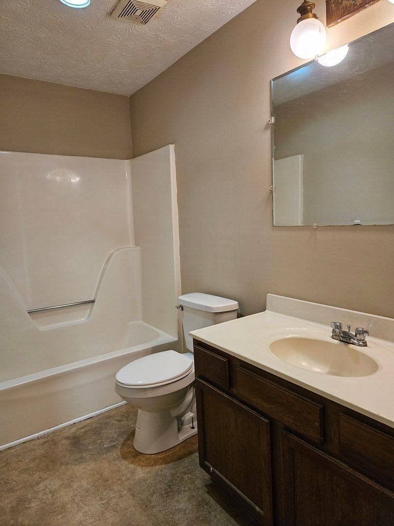 House for rent at 1322 Dale Dr, Winchester, KY 40391