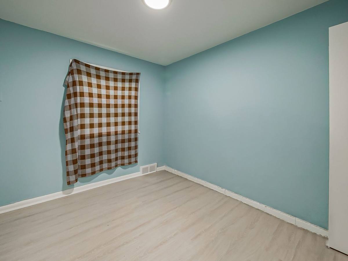 House for rent at 725 Emerson Ave, Pontiac, MI 48340