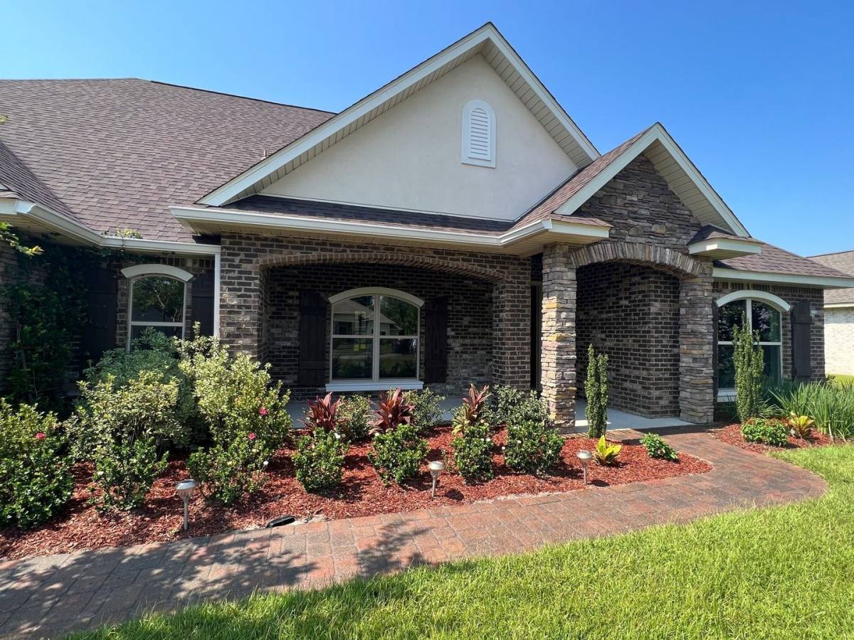 House for rent at 5148 Sandy Shores Dr, Gulf Breeze, FL 32563
