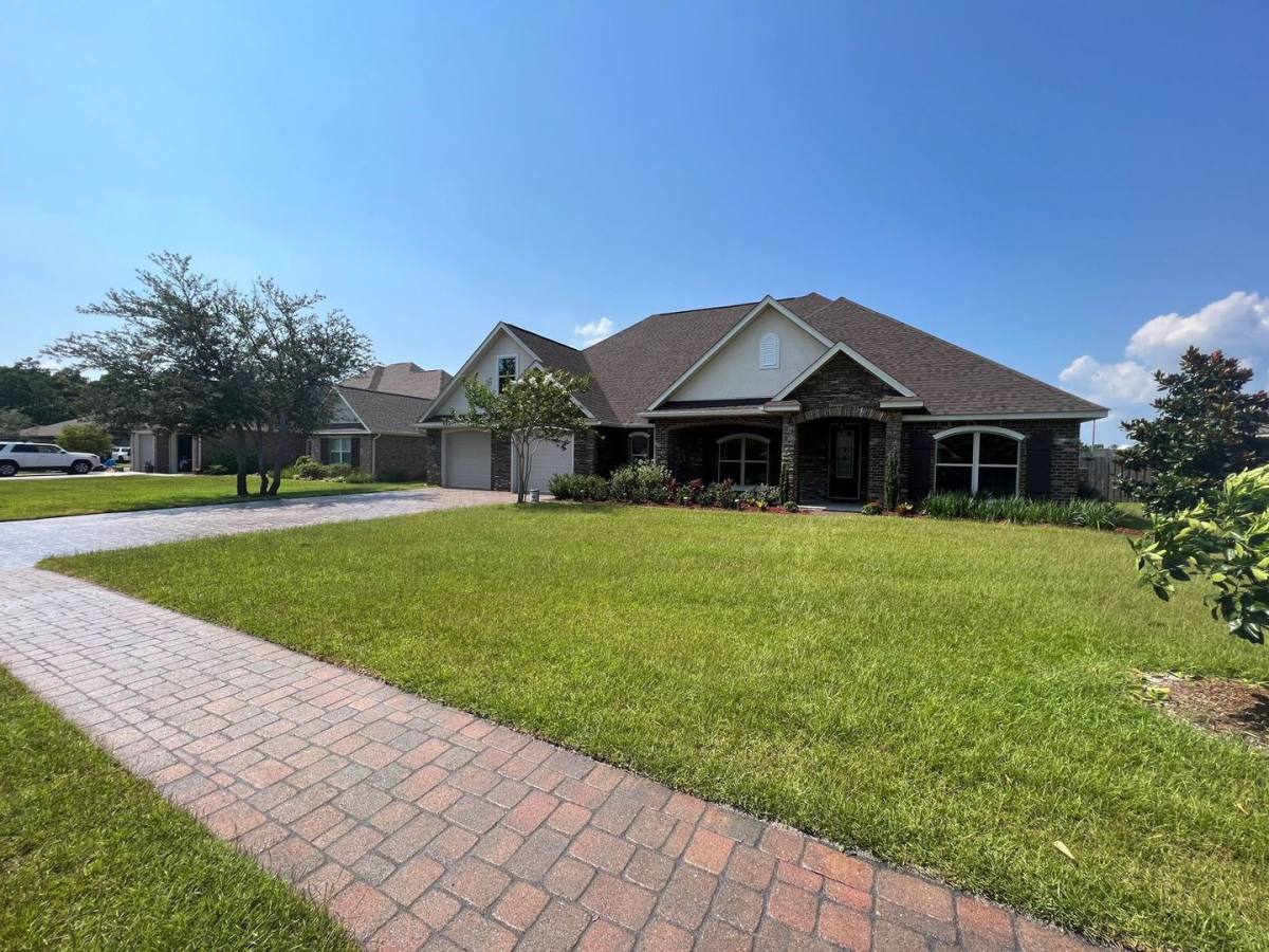 House for rent at 5148 Sandy Shores Dr, Gulf Breeze, FL 32563