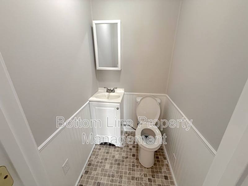 House for rent at 1024 E 10th St, Kannapolis, NC 28083