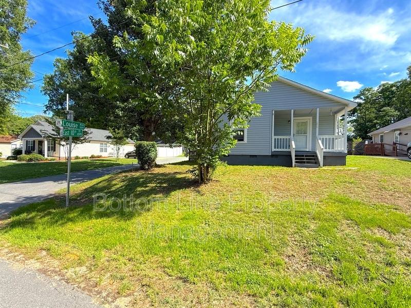 House for rent at 1024 E 10th St, Kannapolis, NC 28083