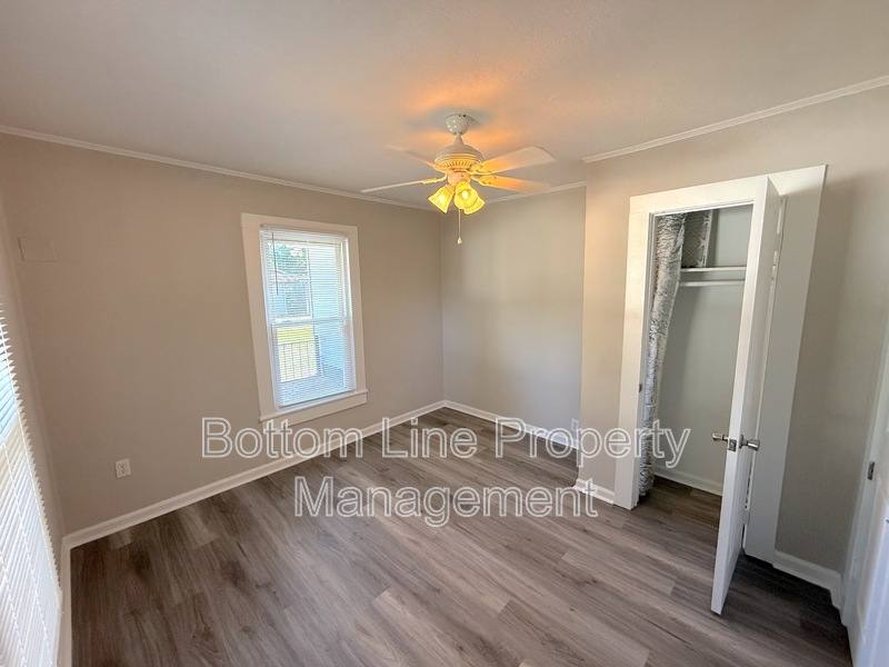 House for rent at 1024 E 10th St, Kannapolis, NC 28083
