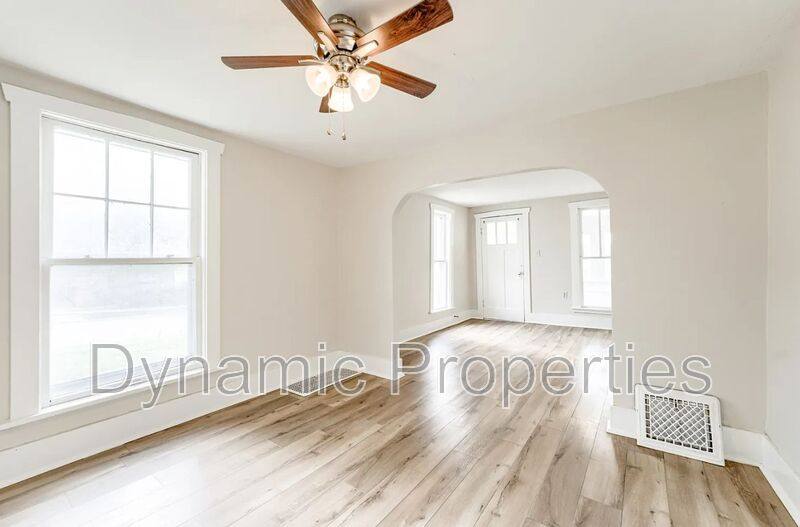 House for rent at 4104 Y St, Omaha, NE 68107