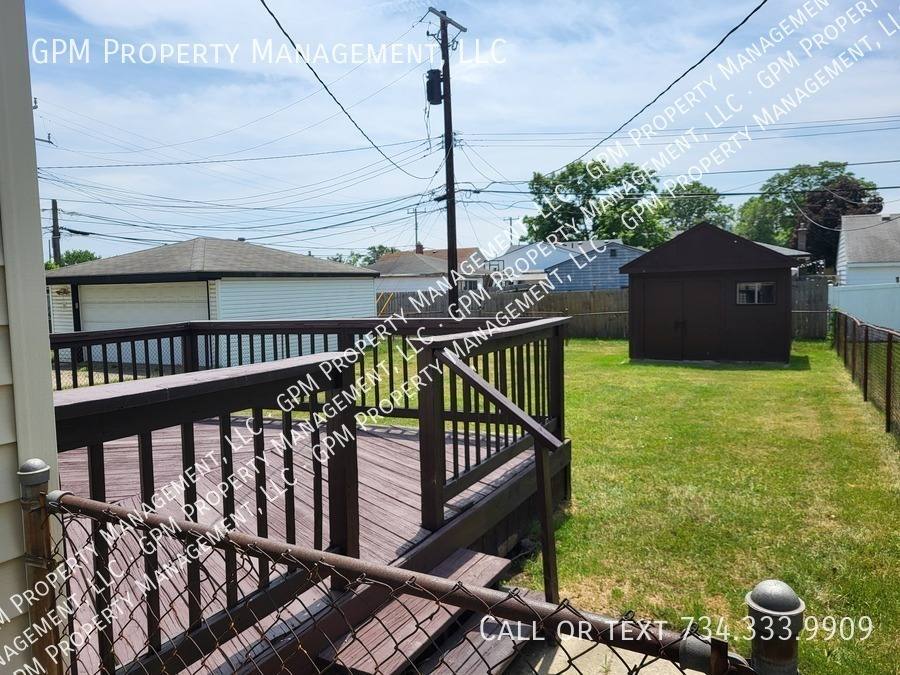 House for rent at 2745 Margaret St, Melvindale, MI 48122