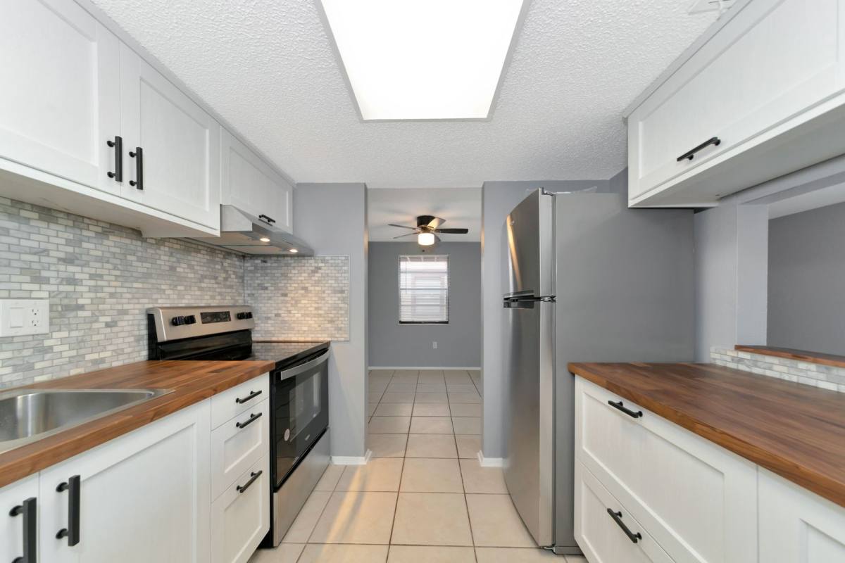 Condo for rent at 5026 Water Oak Dr, Bradenton, FL 34207
