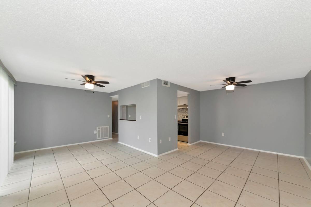 Condo for rent at 5026 Water Oak Dr, Bradenton, FL 34207