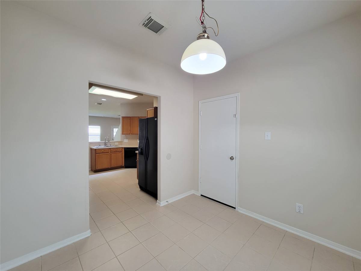 Apartment for rent at 19330 Harvest Stream Way, Houston, TX 77084