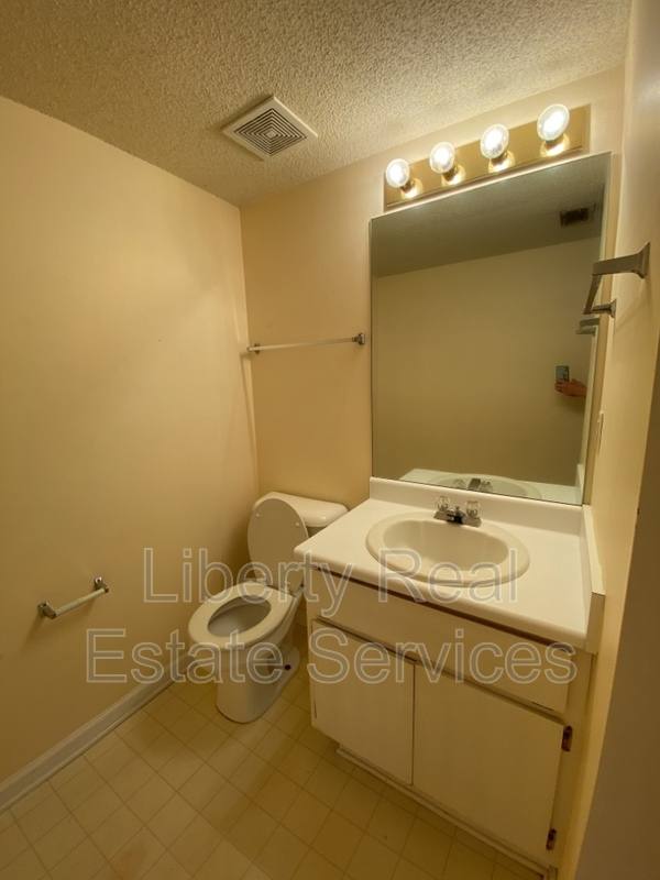 Apartment for rent at 1100 Pineland Ave #8C, Hinesville, GA 31313