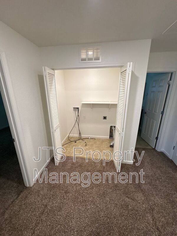 House for rent at 451 Ashwick Loop, Sacramento, CA 95823