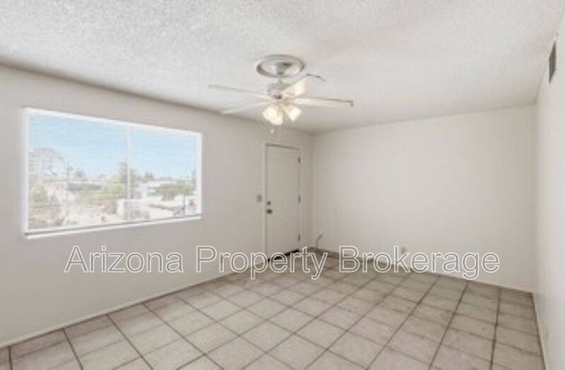 Apartment for rent at 21632 N 23rd Ave #14, Phoenix, AZ 85027