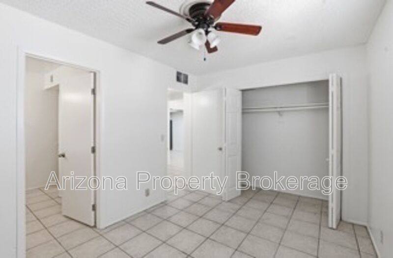 Apartment for rent at 21632 N 23rd Ave #14, Phoenix, AZ 85027