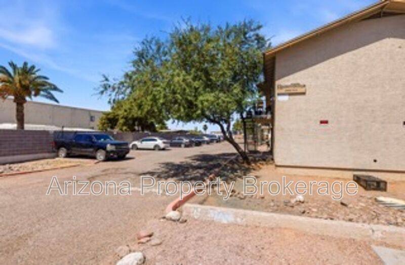 Apartment for rent at 21632 N 23rd Ave #14, Phoenix, AZ 85027