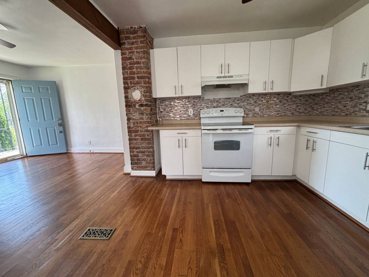 House for rent at 950 Morgan Ave SE, Roanoke, VA 24013