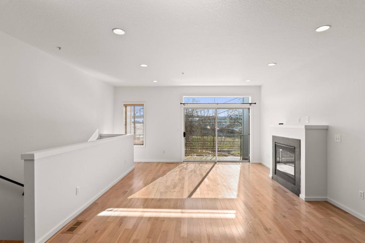 Condo for rent at 3220 N Michigan Ave, Portland, OR 97227