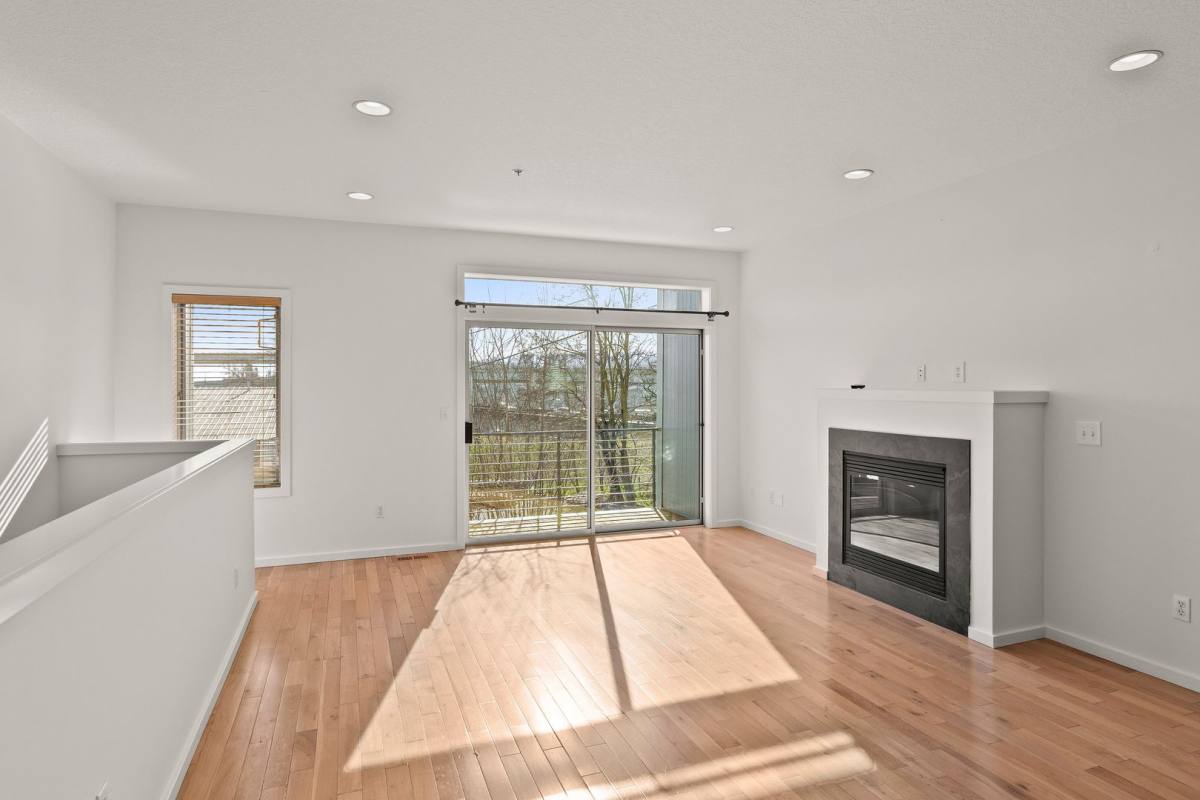 Condo for rent at 3220 N Michigan Ave, Portland, OR 97227
