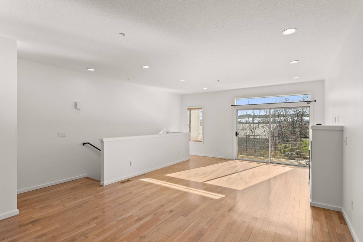 Condo for rent at 3220 N Michigan Ave, Portland, OR 97227