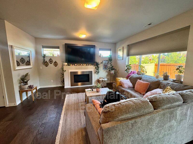 House for rent at 3424 159th Lane SW, Lynnwood, WA 98087