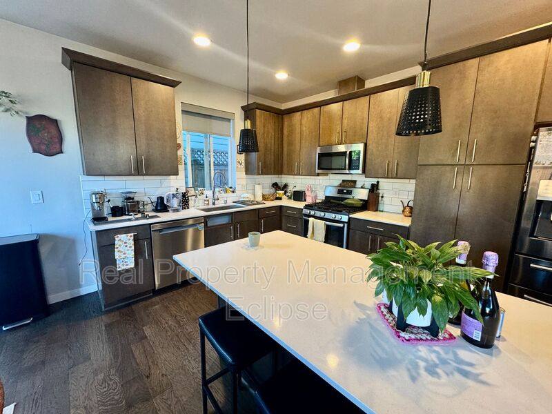 House for rent at 3424 159th Lane SW, Lynnwood, WA 98087