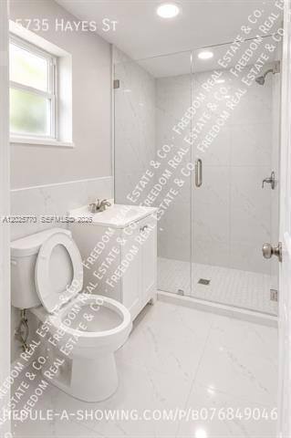 Apartment for rent at 5735 Hayes St, Hollywood, FL 33021