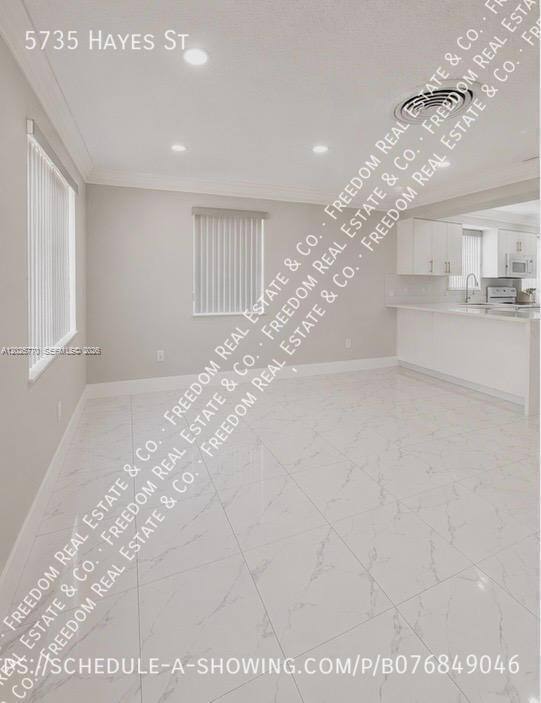 Apartment for rent at 5735 Hayes St, Hollywood, FL 33021