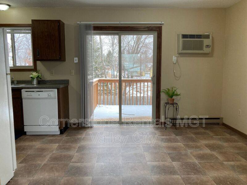Townhouse for rent at 800 11th St NW, Valley City, ND 58072