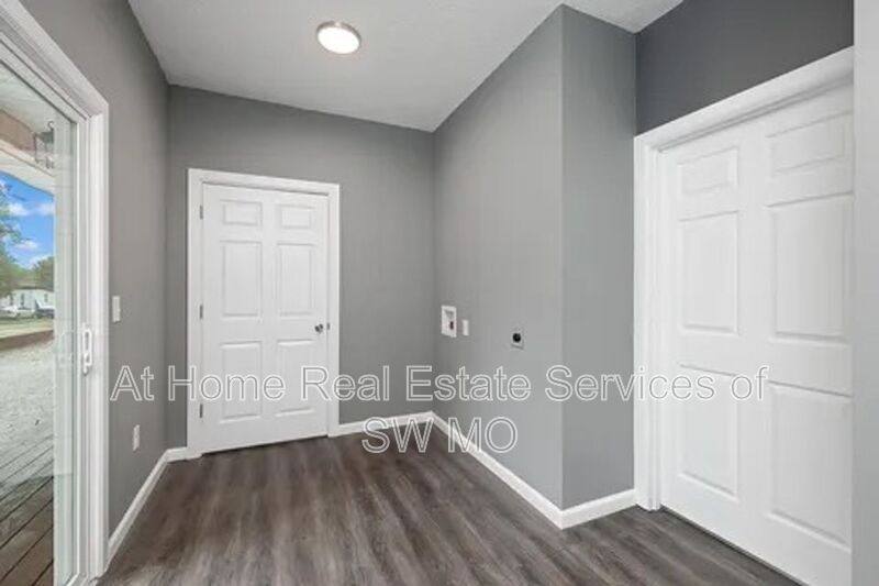 House for rent at 2437 N Lyon Ave, Springfield, MO 65803