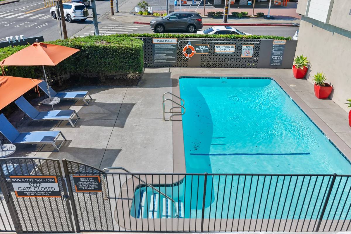 Apartment for rent at 1121 S Atlantic Ave, Alhambra, CA 91801