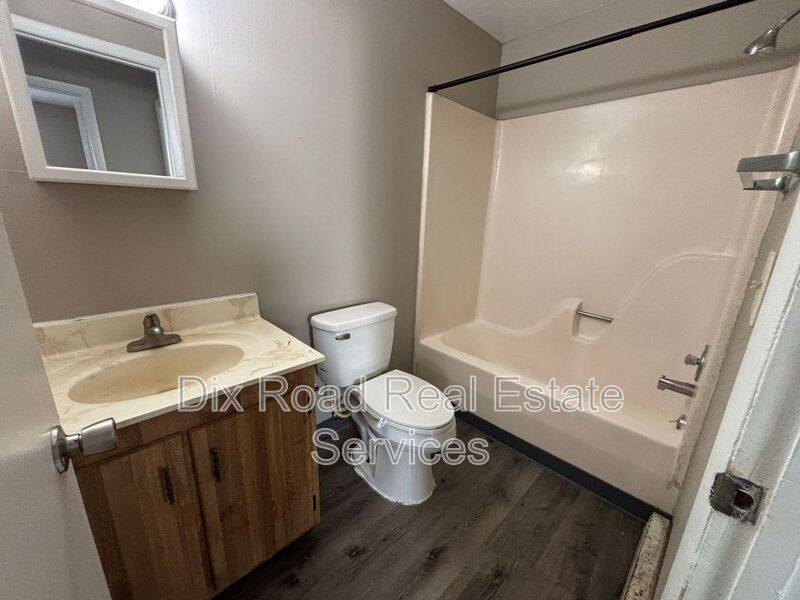 Apartment for rent at 430 Bellbrook Ave #10, Xenia, OH 45385