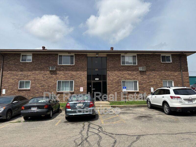 Apartment for rent at 430 Bellbrook Ave #10, Xenia, OH 45385