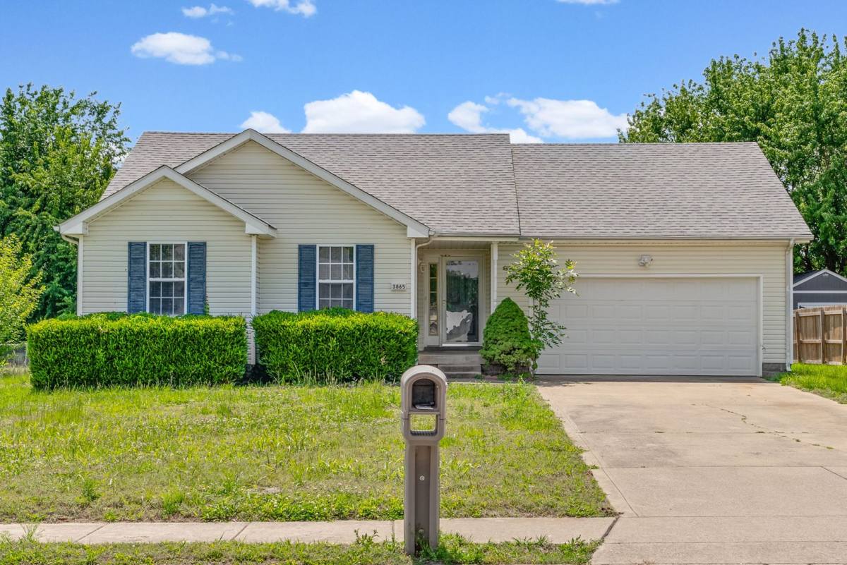 House for rent at 3865 Roscommon Way, Clarksville, TN 37040