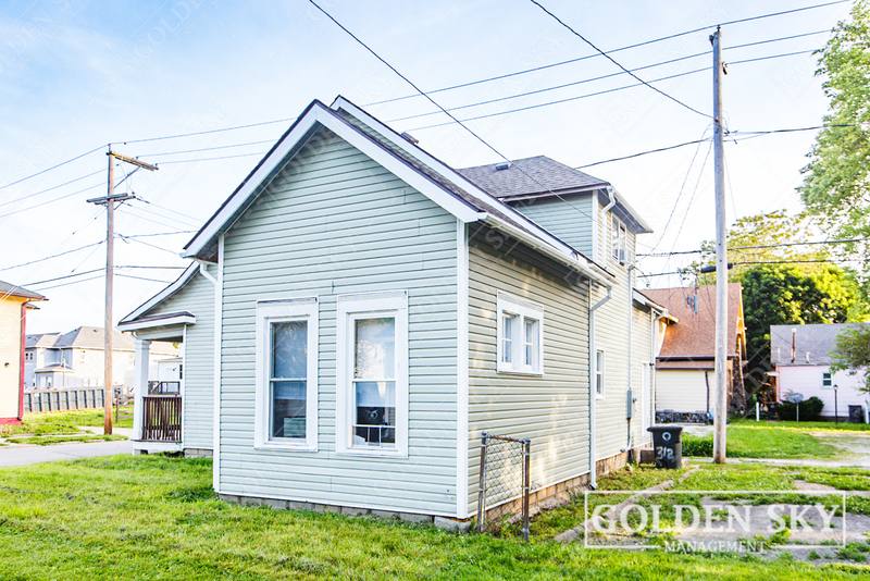 House for rent at 312 S Gharkey St, Muncie, IN 47305