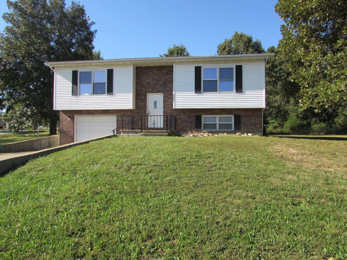 House for rent at 20602 Snicker Court, Waynesville, MO 65583