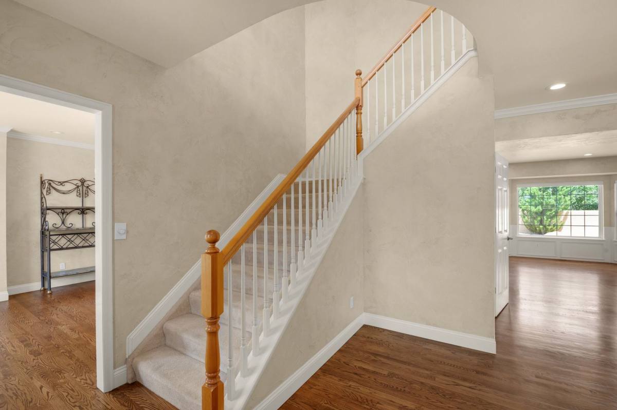 House for rent at 2420 Regal View Court, Colorado Springs, CO 80919