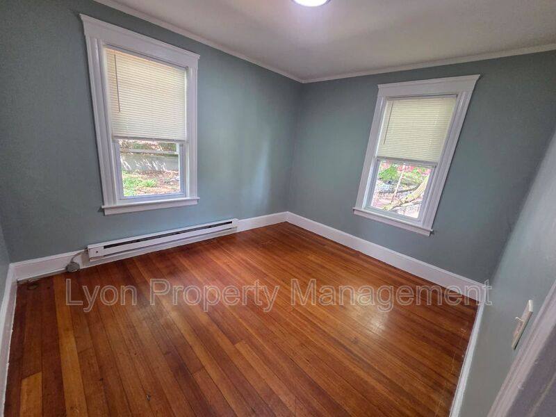 Apartment for rent at 88 Garfield Ave #6, Providence, RI 02908