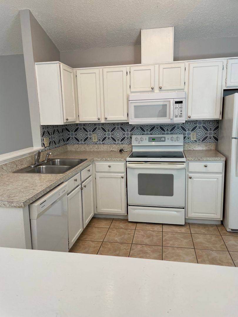 House for rent at 3000 Weymouth Court, Apopka, FL 32703