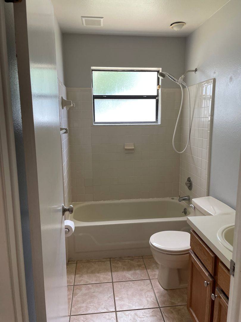 House for rent at 3000 Weymouth Court, Apopka, FL 32703