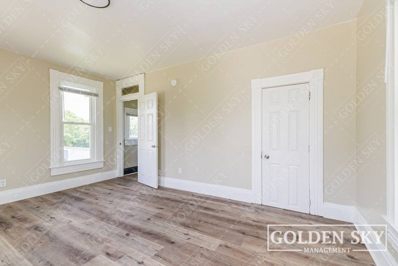 House for rent at 1117 E Washington St, Muncie, IN 47305