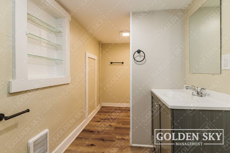 House for rent at 1117 E Washington St, Muncie, IN 47305