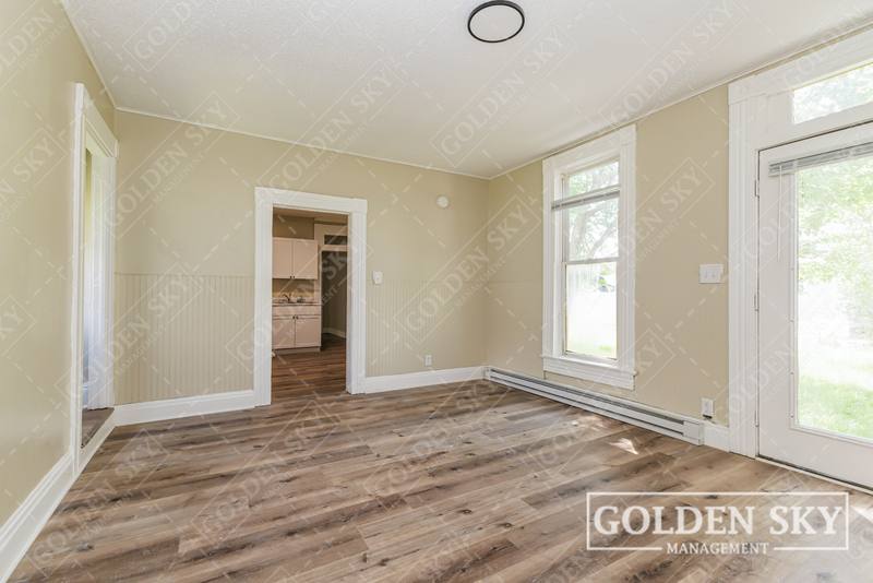 House for rent at 1117 E Washington St, Muncie, IN 47305