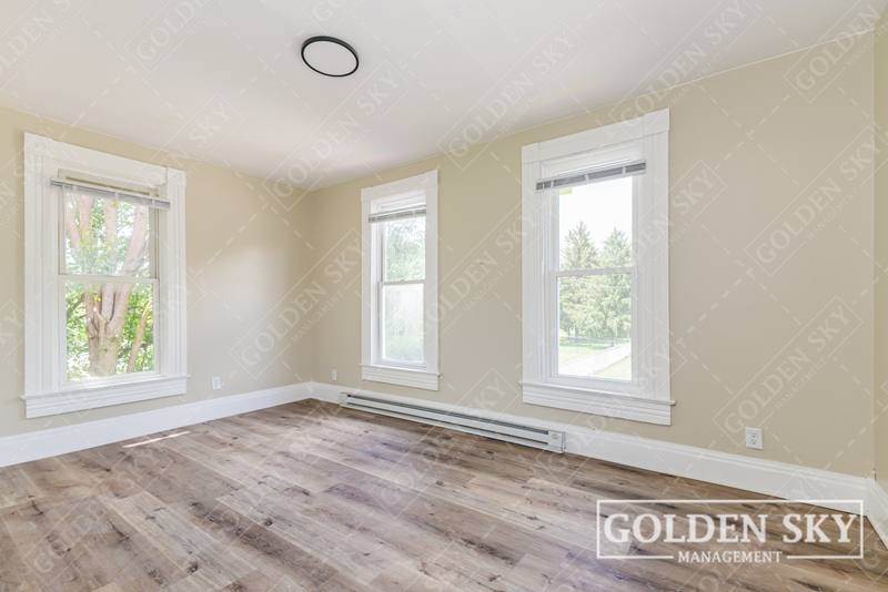 House for rent at 1117 E Washington St, Muncie, IN 47305