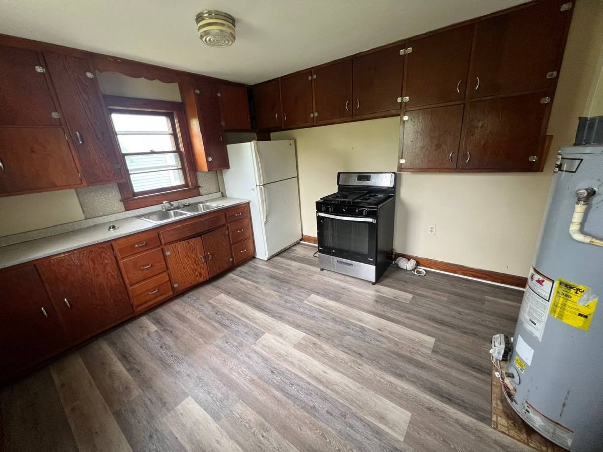 House for rent at 1405 Rose Ave, Owensboro, KY 42301